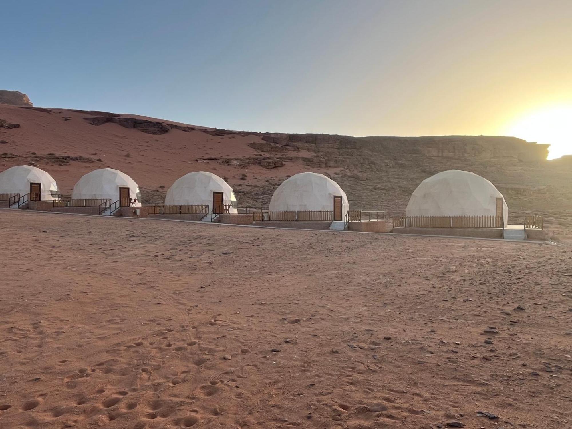 Hotel Al Raha Luxury Camp Wadi Rum Zewnętrze zdjęcie